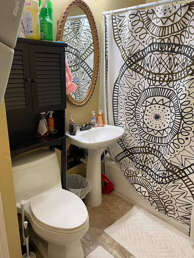 BOBBIE's room