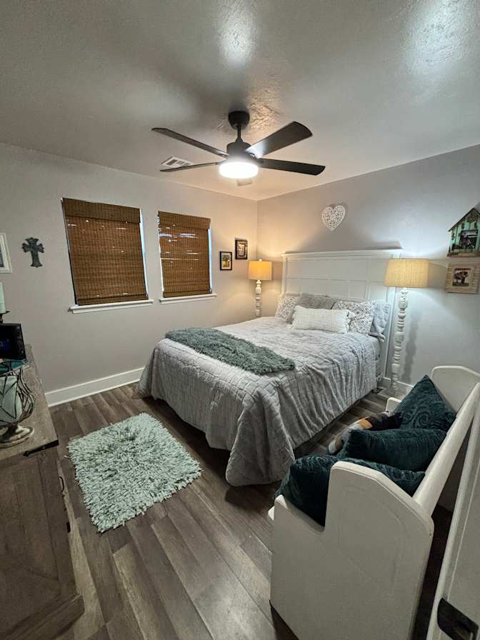Lisa's room