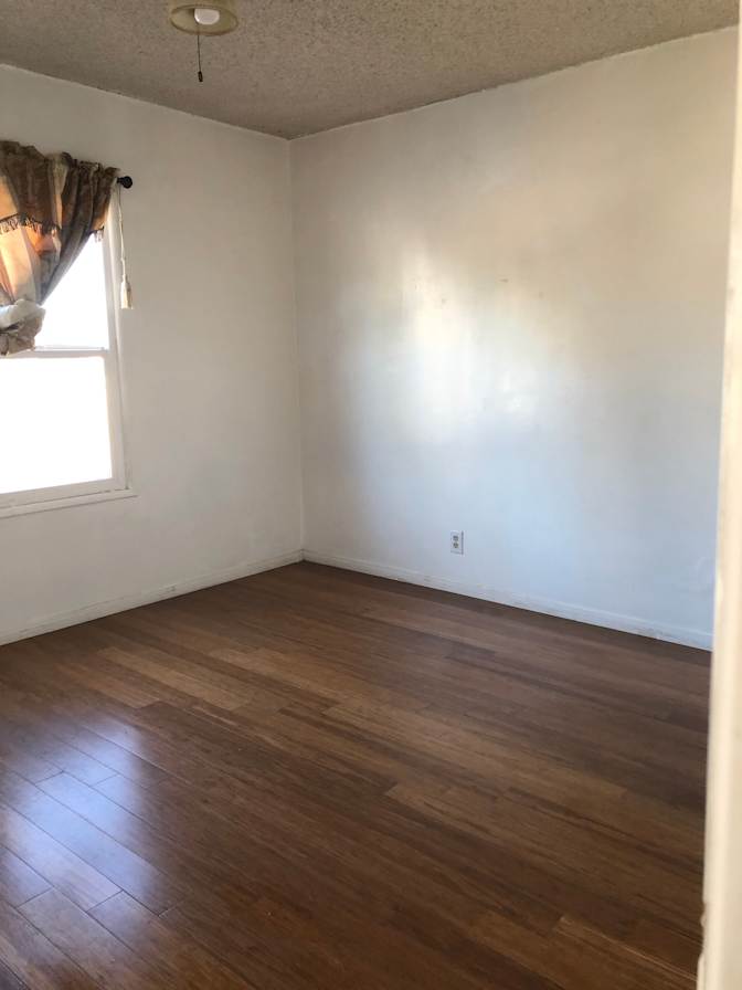 Suthy's room