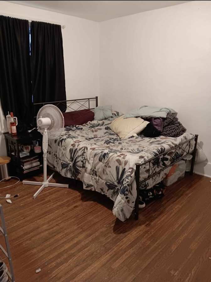 Aley's room