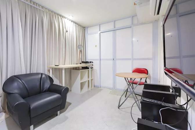 Roomy's room