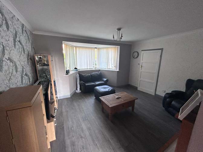 Oliver's room