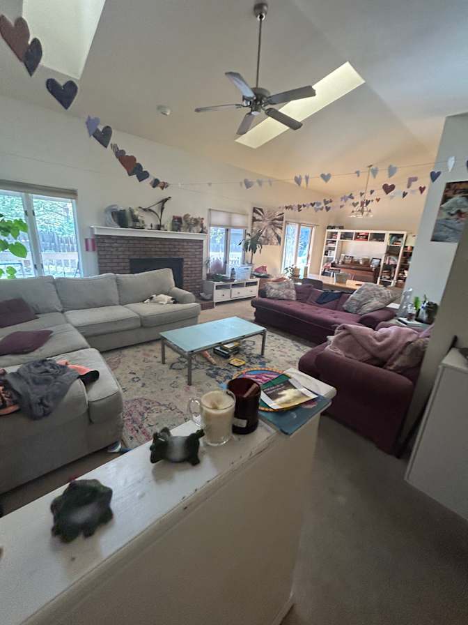 Aja Bos's room