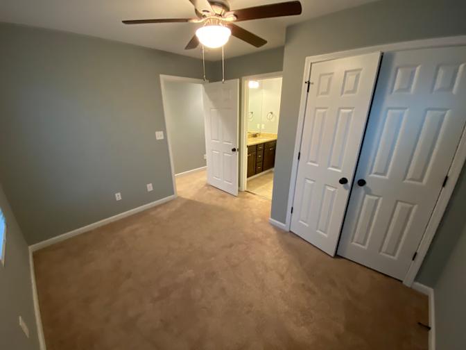 Alcove Rooms's room
