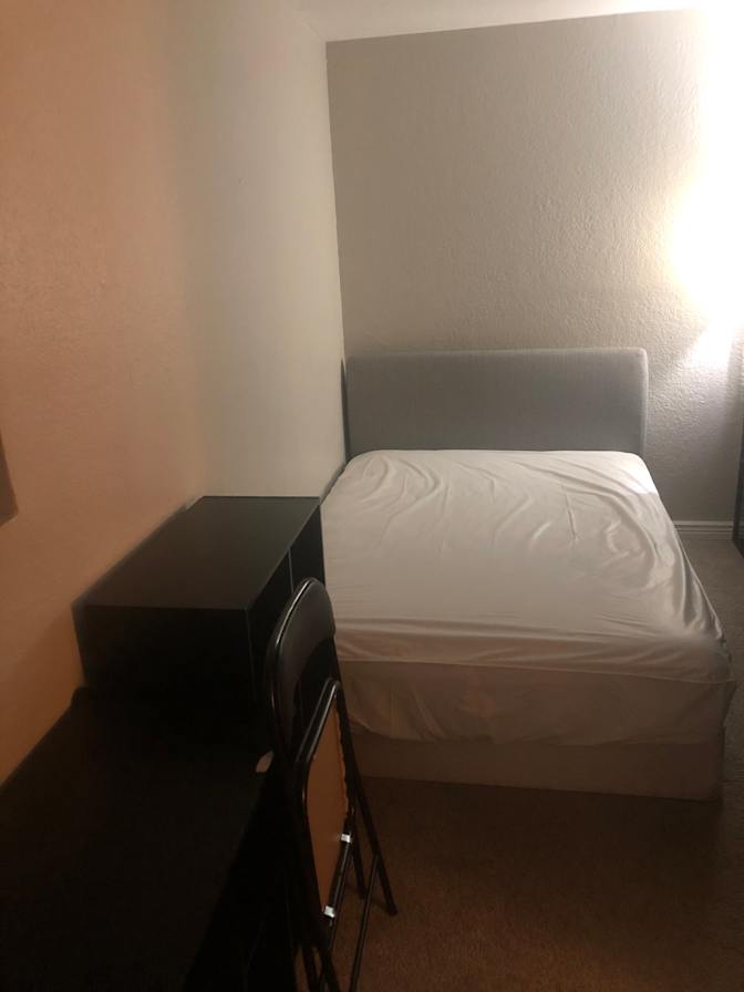 Duc's room