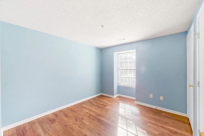 Alcove Rooms's room