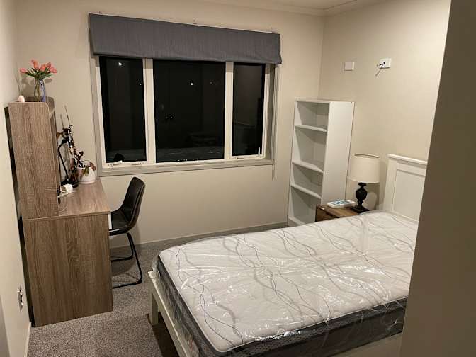 Victor Zhang's room