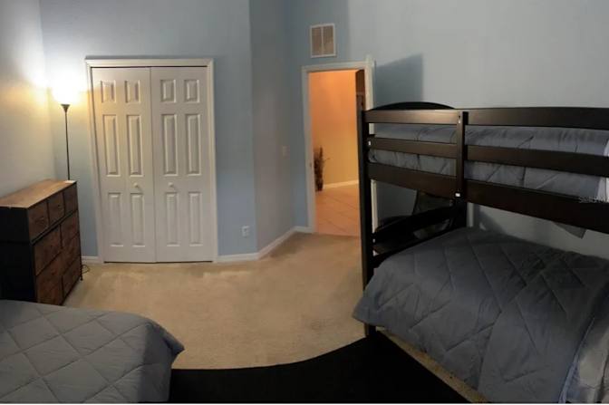 Fachele's room