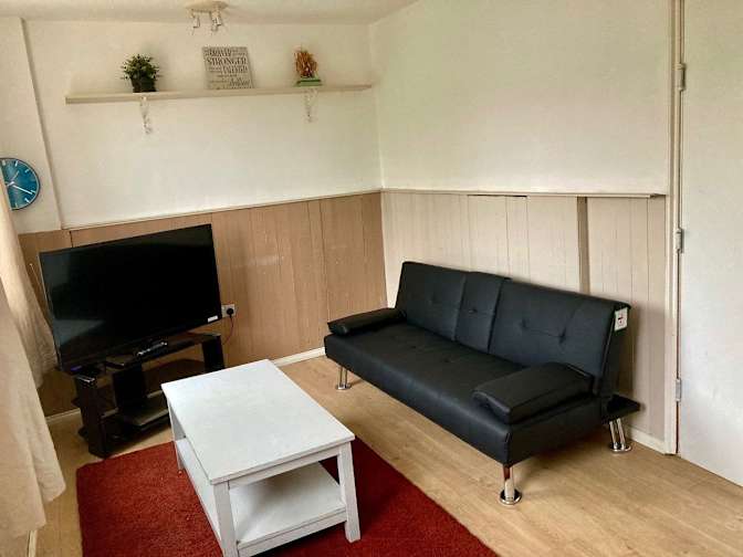 Pratik  Mane's room