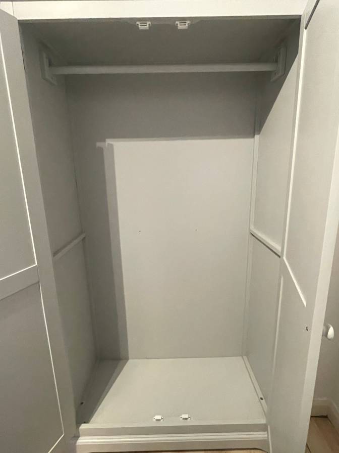 Vivian Reynolds's room