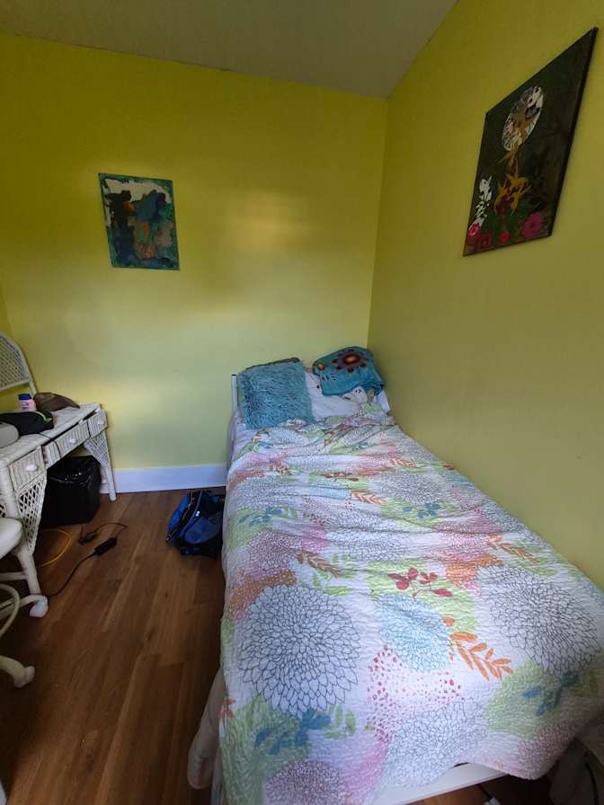 Tara's room