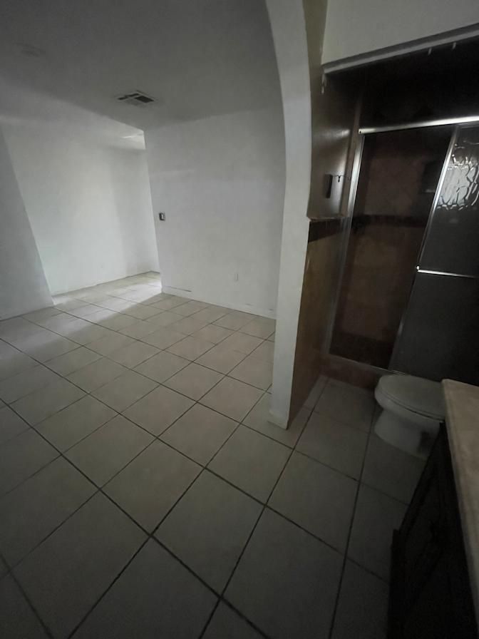 Guillermo Acosta's room