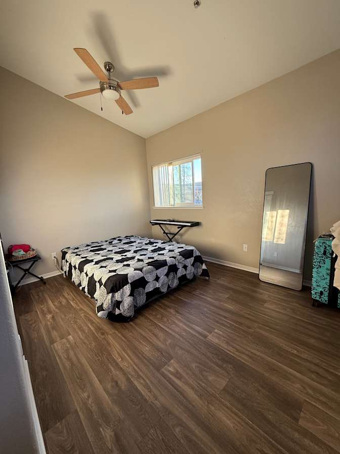 Aaron felix's room