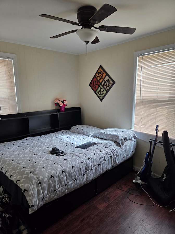 JAY's room
