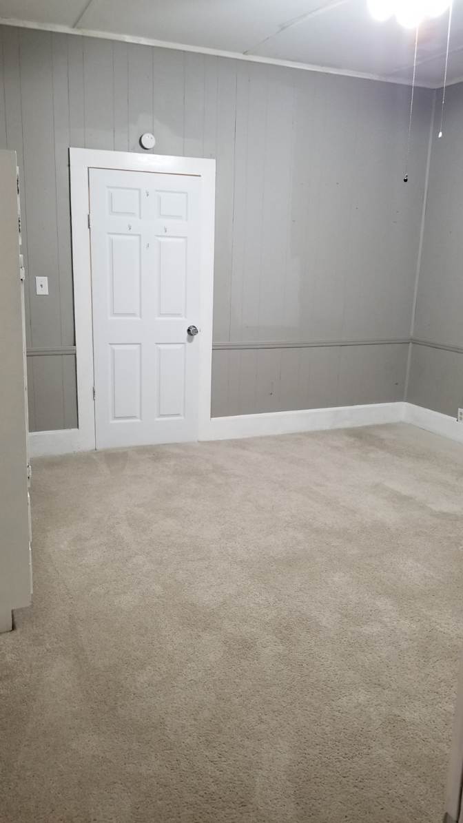 lifedoorrentals's room