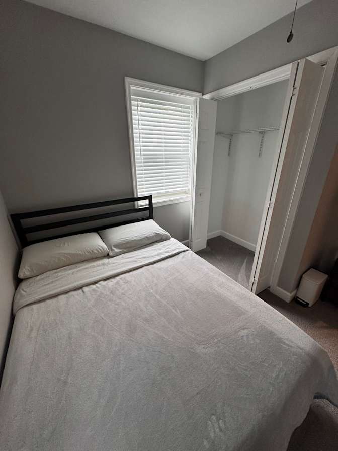 Eliyaim's room