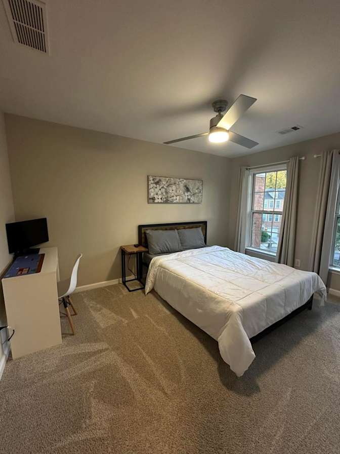 PadSplit's room