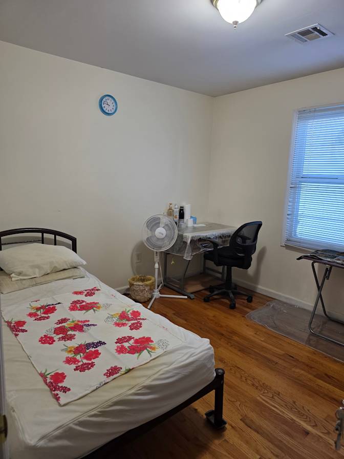 Rina's room