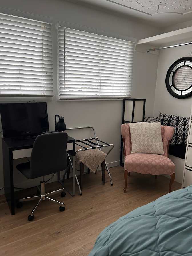 Anna's room