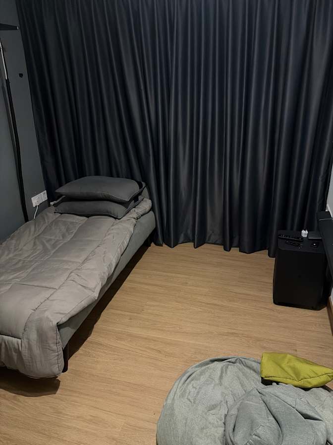 Parvina's room