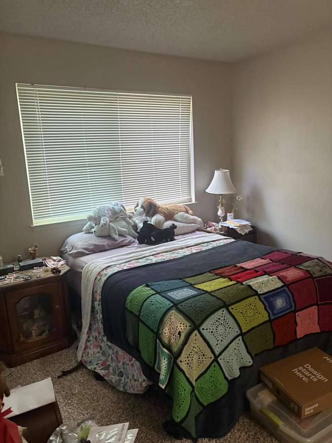 Taj's room