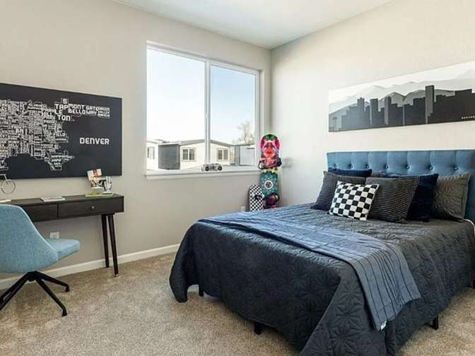 Bejamin P Henson's room