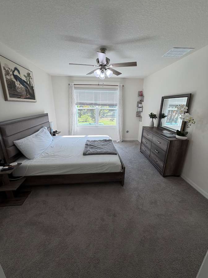 Niel's room