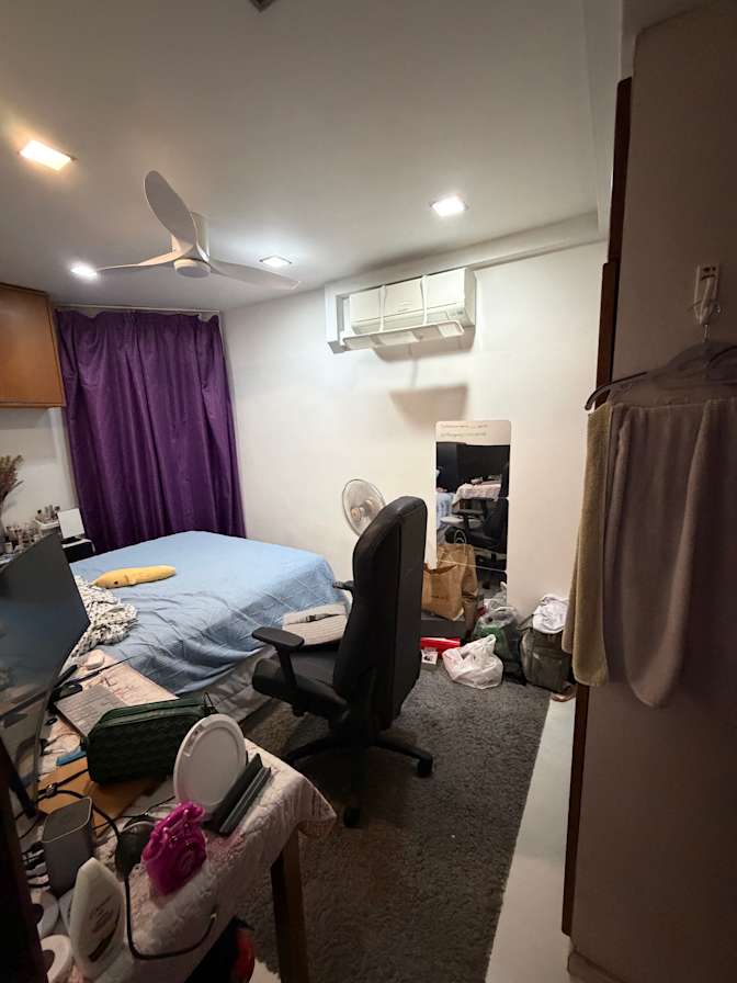 satish sugumar's room