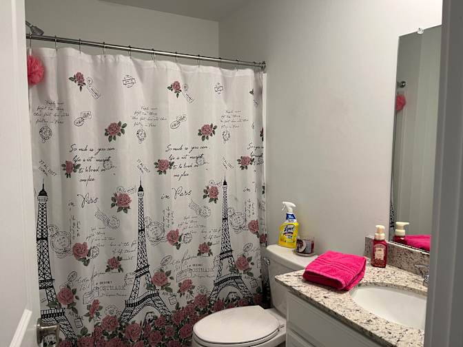 Suzanne's room