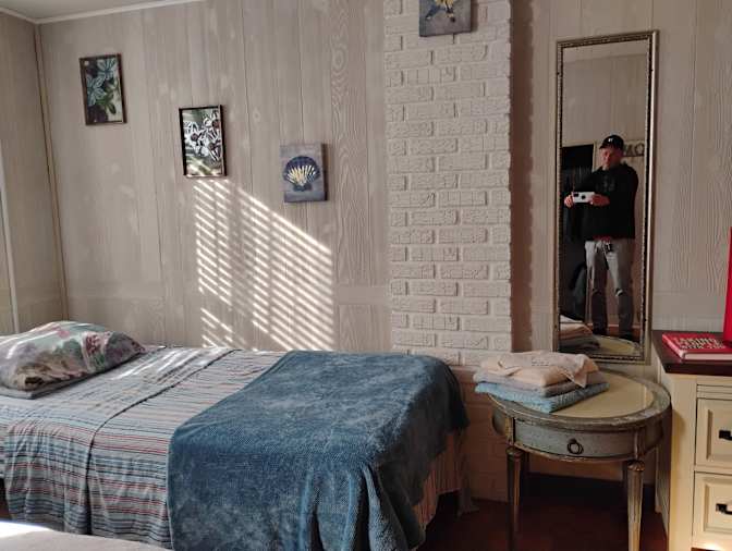 Craig's room