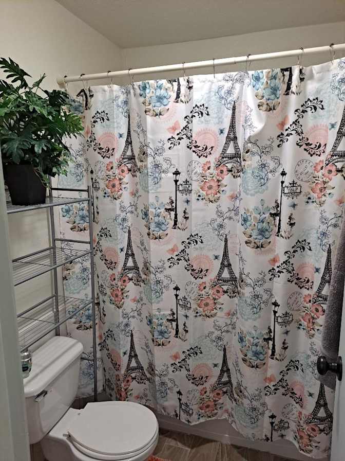 La Maison's room