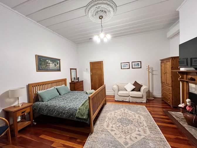 Elmer's room