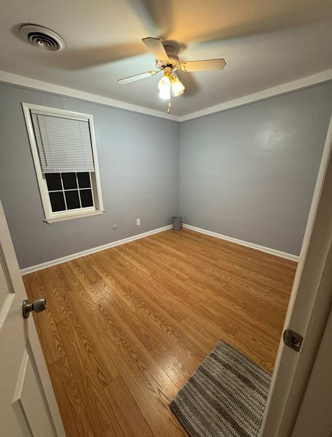 Sergio's room