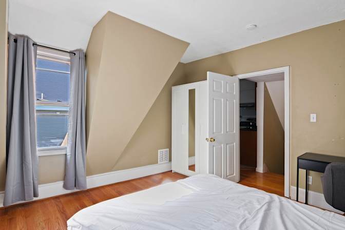 Sam June's room