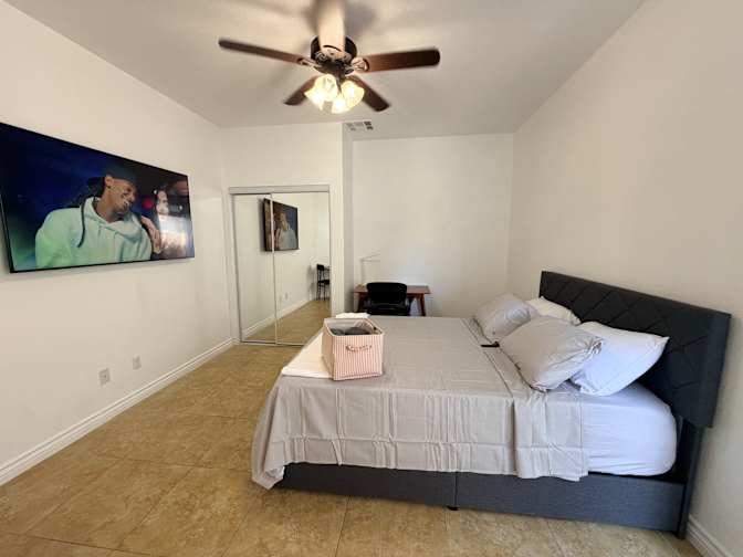 Jucel's room