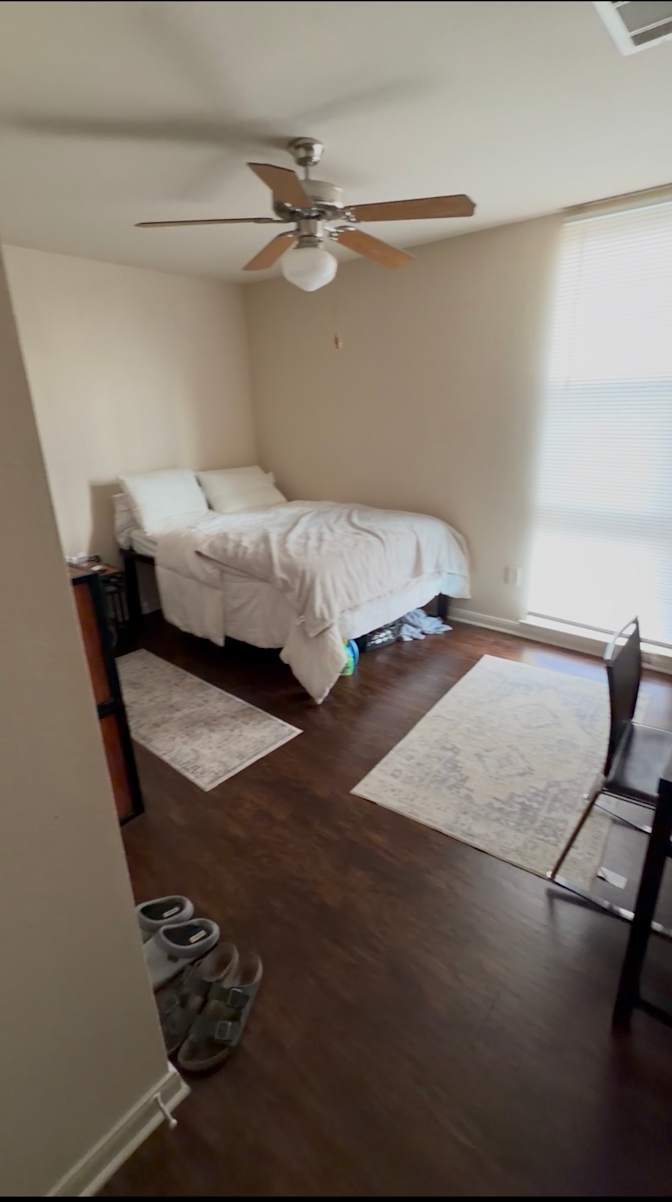 Amel Hadzisabic's room