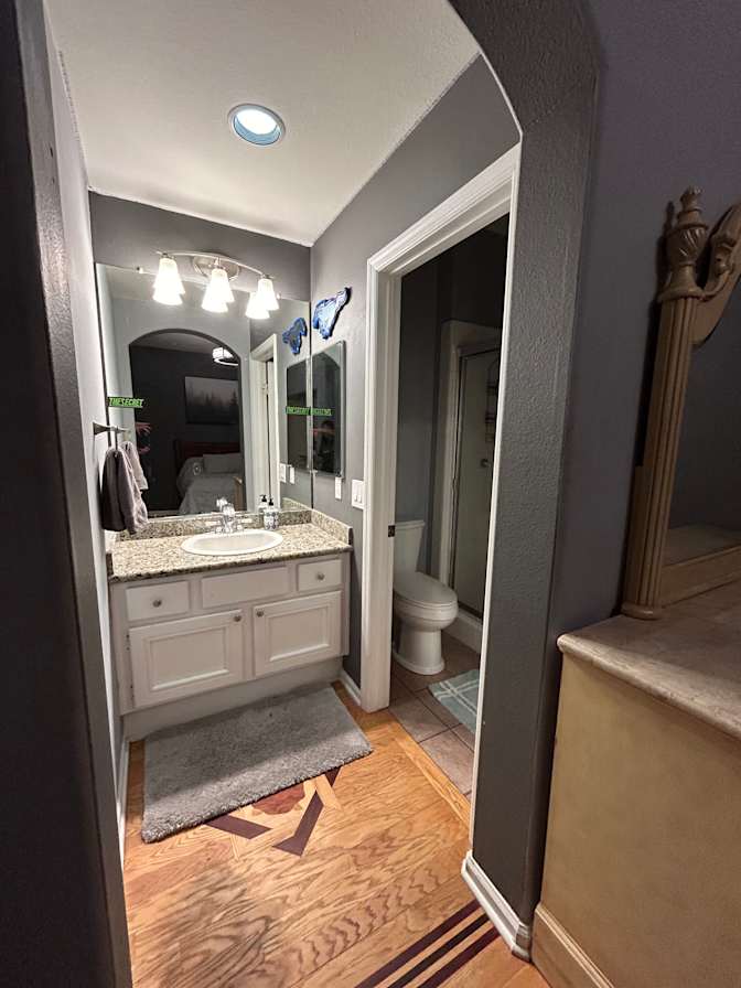Courtney's room