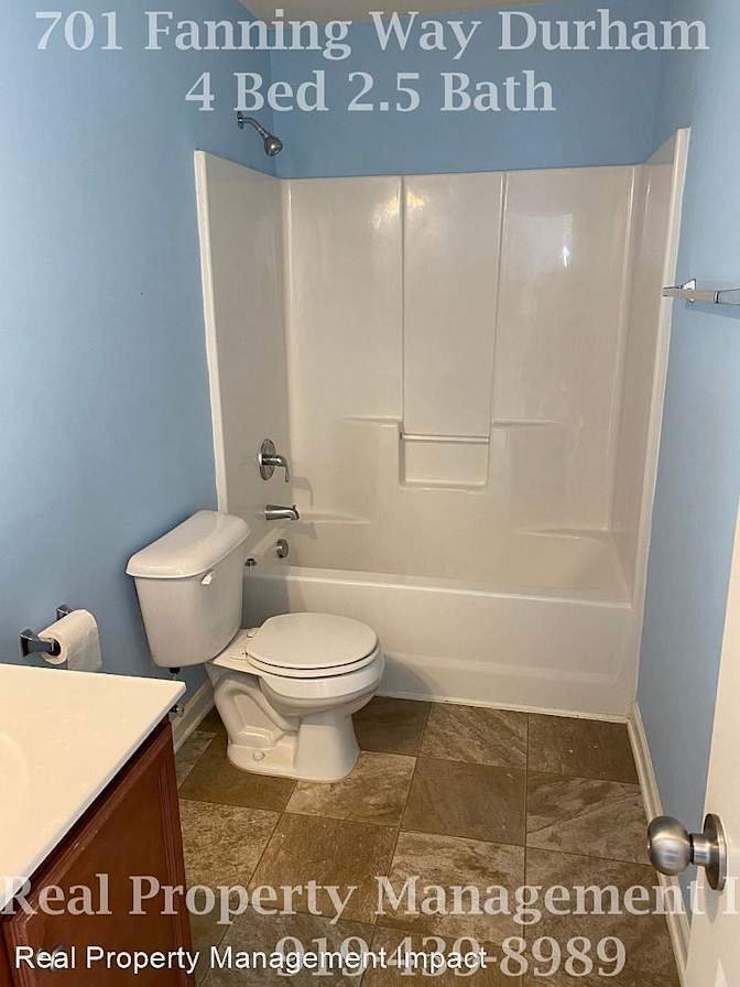 Alcove Rooms's room