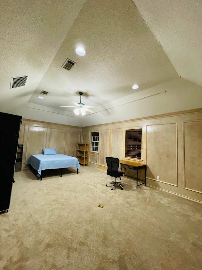KHANH's room