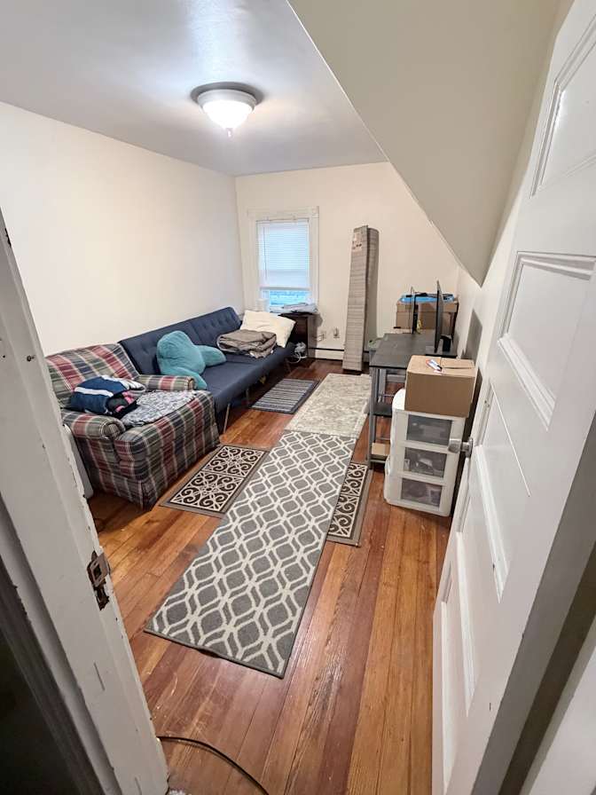 Max's room