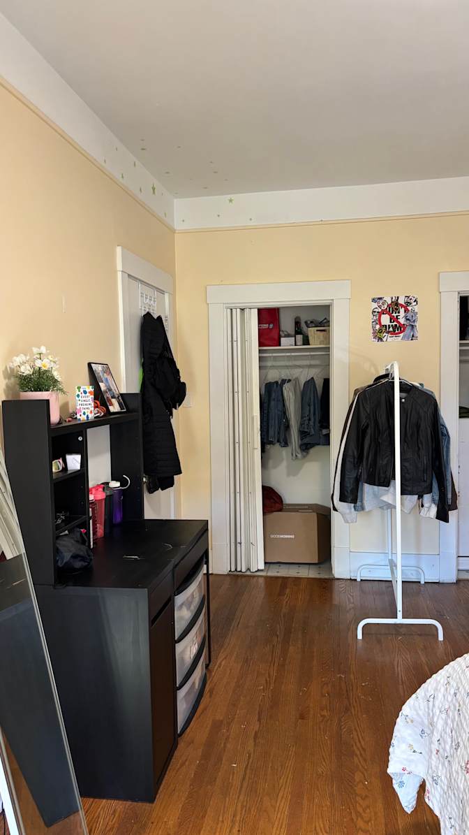 Amelie's room