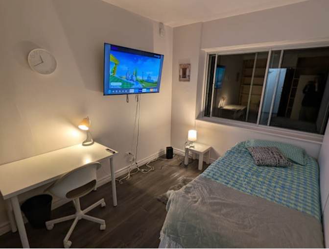 Isacco's room