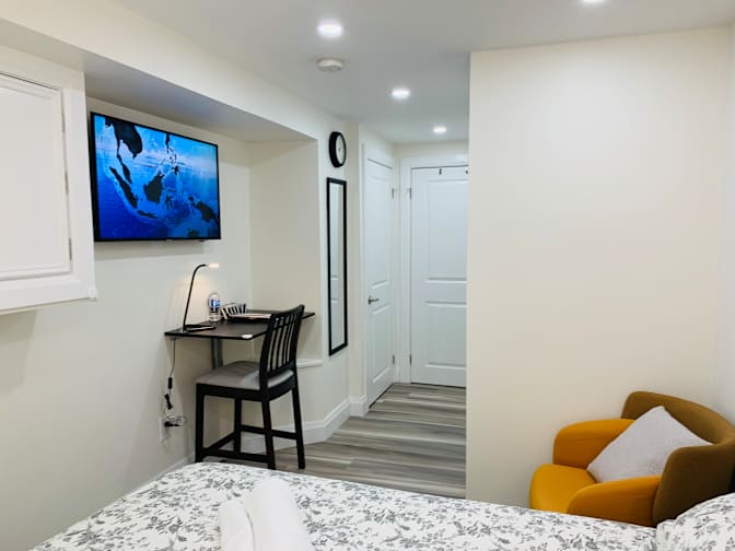 Leo's room
