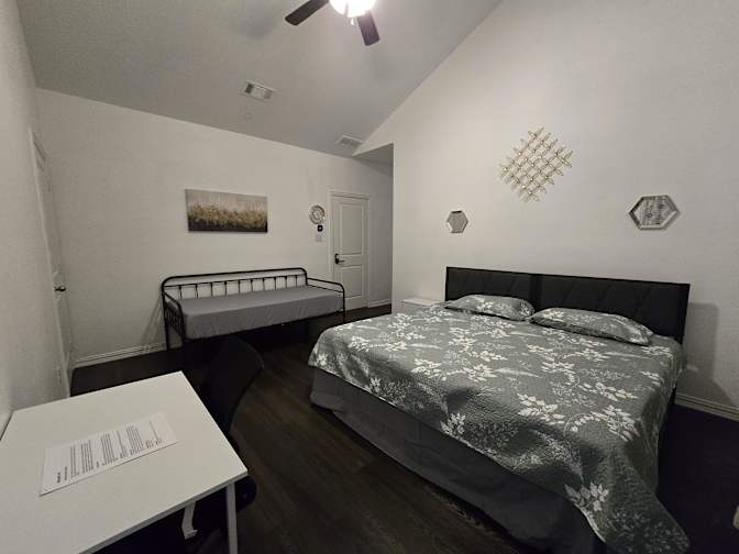 PadSplit's room