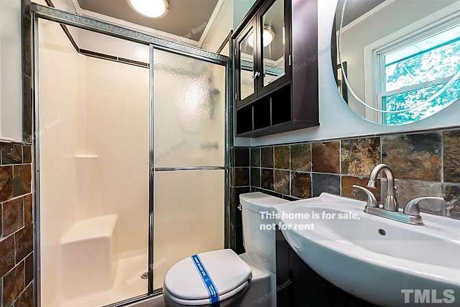 Alcove Rooms's room
