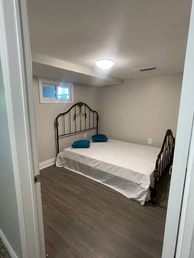 Shna's room