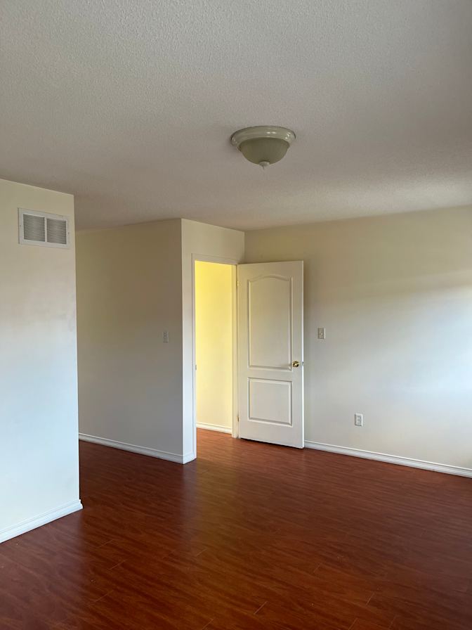 Henry Nguyen's room