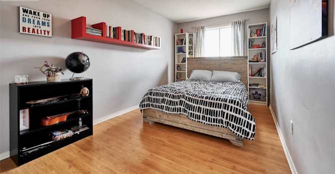 Shadman Jahanfar's room