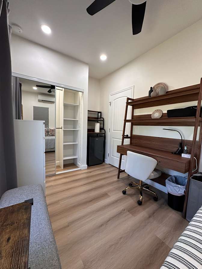 ellen's room