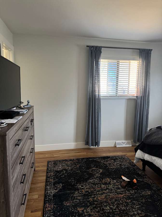 Katerina Chavez's room